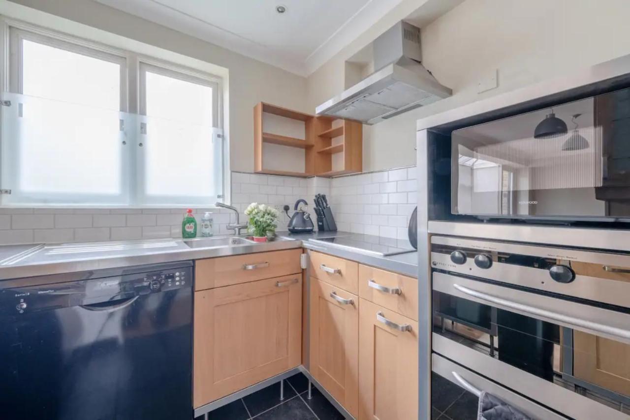 Lovely 1 Bedroom With Patio - 10 Mins From Hyde Park Londres