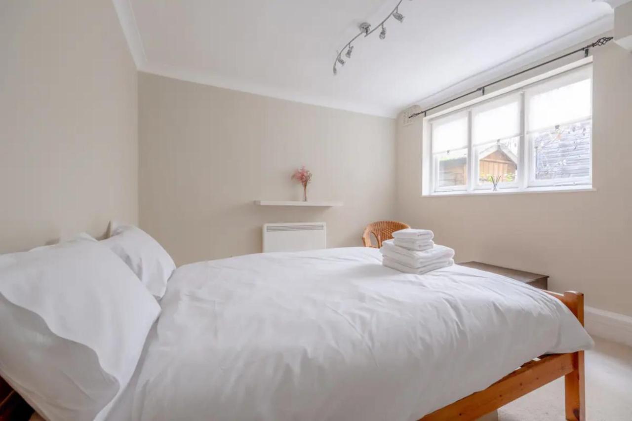 Apartamento Lovely 1 Bedroom With Patio - 10 Mins From Hyde Park